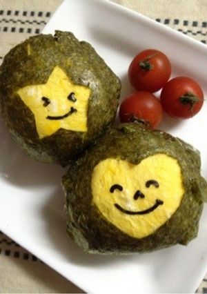 朝食やお弁当に！チーたまおにぎり-レシピのメイン写真