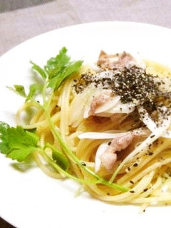 豚肉のパスタ 黒ゴマ風味-レシピのメイン写真