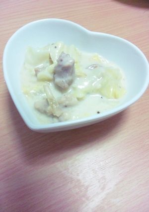 鶏肉とキャベツのクリーム煮-レシピのメイン写真