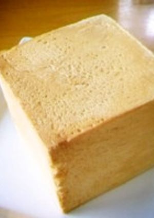 HBで素朴な甘さの黒蜜角食パン♪-レシピのメイン写真