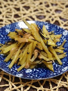 お弁当に ツナじゃがひじきの山葵醤油炒め-レシピのメイン写真