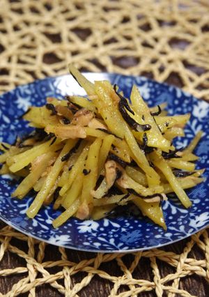 お弁当に　ツナじゃがひじきの山葵醤油炒め-レシピのメイン写真