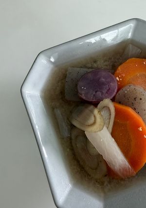 肉を入れない秋野菜の「ヘルシー豚汁」-レシピのメイン写真