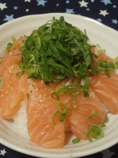 サーモン丼-レシピのメイン写真