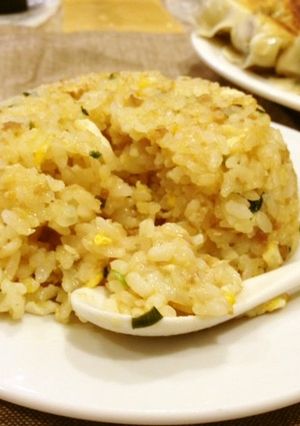 残った具で：餃子チャーハン-レシピのメイン写真