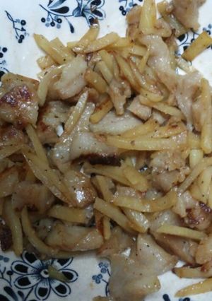 じゃがいもと豚バラの塩麹炒め-レシピのメイン写真