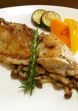 鶏ときのこの蒸し焼き　ハーブ風味♪-レシピのメイン写真