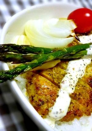季節野菜の焼きポークカレー丼-レシピのメイン写真