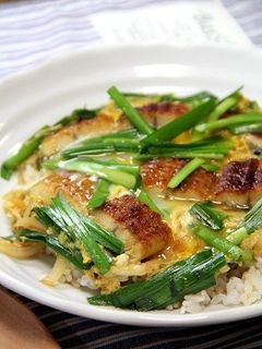 にら玉うな丼-レシピのメイン写真