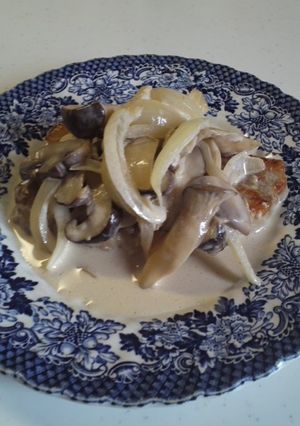 豚肉のステーキ きのこクリームソース-レシピのメイン写真