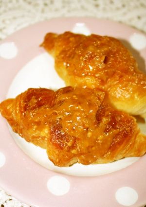 甘くて最高♡キャラメルコートクロワッサン-レシピのメイン写真