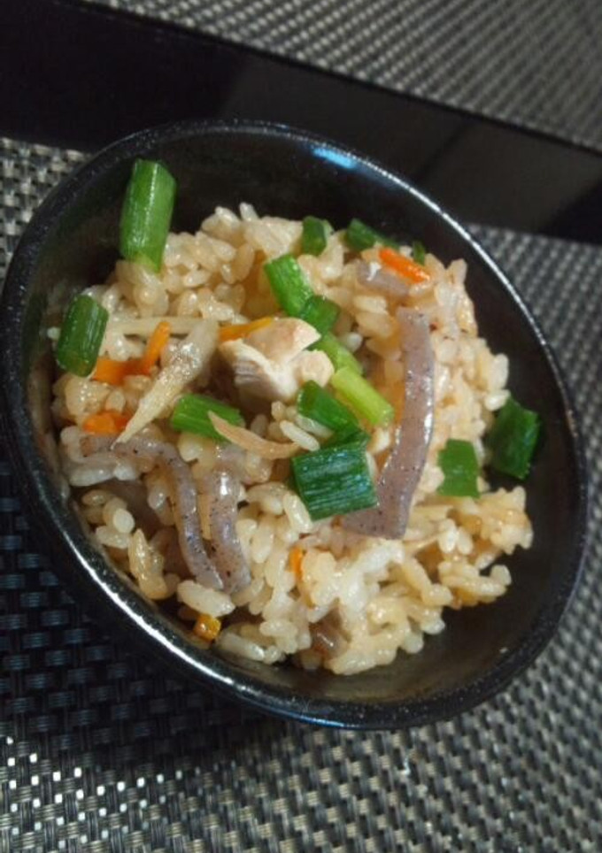 超簡単!!鶏とごぼうの炊き込みご飯♪-レシピのメイン写真