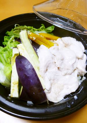 レンジde鶏むね肉の塩麹蒸し（タジン鍋）-レシピのメイン写真