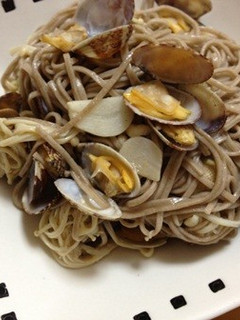 エノキでかさ増し ボンゴレ蕎麦-レシピのメイン写真