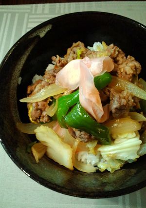 ごはんにガリで！さっぱりスタミナ焼肉丼-レシピのメイン写真