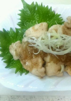 驚きの柔らかさ！鶏ムネ肉のネギ塩チキン-レシピのメイン写真