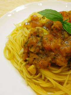 トマトとバジルソースのパスタ-レシピのメイン写真