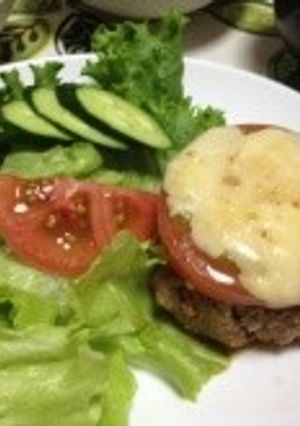 ご馳走♪トマト＆チーズのせハンバーグ-レシピのメイン写真