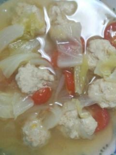 鶏挽き肉とプチトマトのスープ-レシピのメイン写真