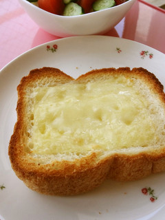 とろーりはちみつチーズトースト-レシピのメイン写真