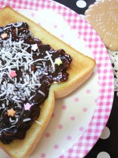 チョコクリームでココナツチョコトースト-レシピのメイン写真
