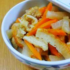 รูปของ 大根・人参・油揚げの懐かし煮♡