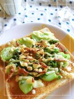 ブロッコリー(茎)の焼肉のたれトースト-レシピのメイン写真