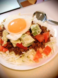☆甘辛ミンチとアボカドのワサビマヨ丼☆-レシピのメイン写真