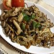 焼き蕎麦のたっぷりキノコ餡かけ