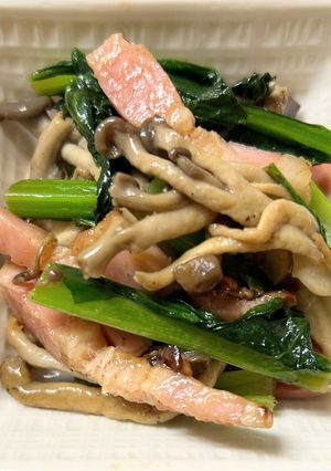 小松菜としめじとベーコンの炒め物-レシピのメイン写真