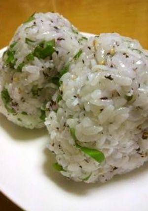 大葉としらすのゆかりおにぎり-レシピのメイン写真