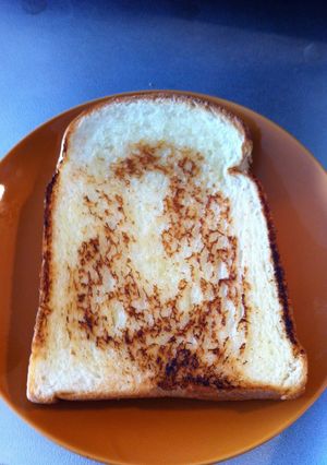 トースターではなくフライパンで焼く食パン-レシピのメイン写真