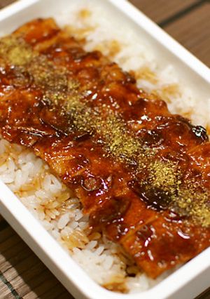 竹輪でなんちゃってうなぎ蒲焼＆おにぎり-レシピのメイン写真