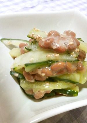 酸味爽やか♪胡瓜の梅納豆ヨーグルト和え-レシピのメイン写真