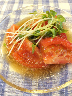 *完熟トマトと貝割れのサラダ*-レシピのメイン写真