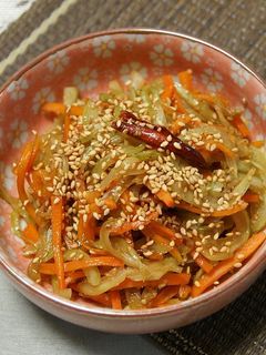 コールラビと人参のキンピラ-レシピのメイン写真