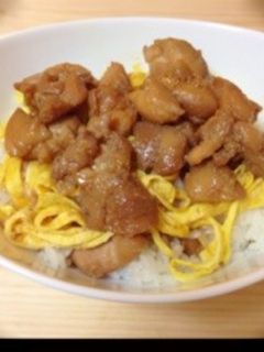 土用にもぜひ!うな丼風★とり玉丼-レシピのメイン写真