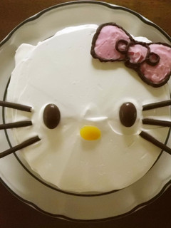 ハローキティの簡単ケーキ-レシピのメイン写真