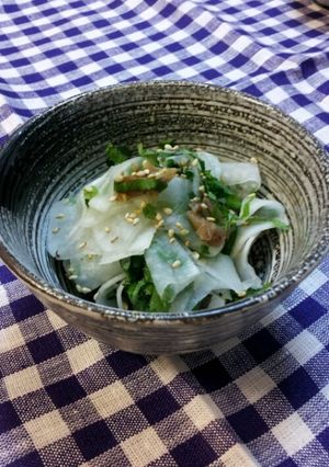 さっぱり爽やか☆大根と青じその梅ごま和え-レシピのメイン写真