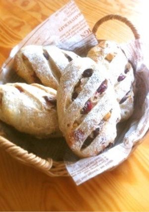 クランベリーとカシューナッツのライ麦パン-レシピのメイン写真