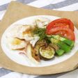 ぷるるんチキンと夏野菜の梅しそソース