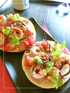 魚ニソ×トマトの塩昆布・大葉トースト-レシピのメイン写真