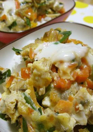 あさりとニラと人参のカラフル卵とじ丼♫-レシピのメイン写真