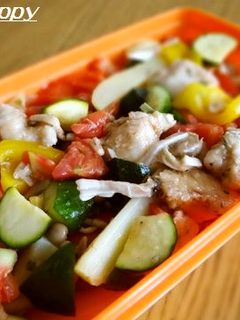 レンジで♪鶏胸肉と野菜のエスニックマリネ-レシピのメイン写真