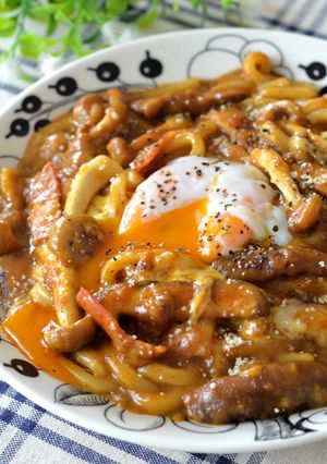 きのこたっぷり♡温玉チーズカレーうどん-レシピのメイン写真