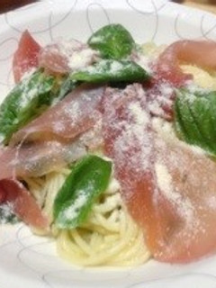 生ハムとバジルの冷たいパスタ-レシピのメイン写真