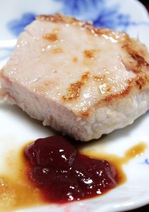 桃と豚肉のソテーベリー醤油ソース-レシピのメイン写真