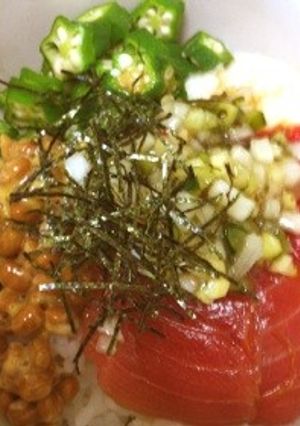 ネバネバ丼（だし をトッピング！）-レシピのメイン写真