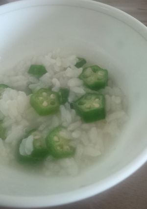 夏のお疲れ胃袋に♪オクラのおかゆ-レシピのメイン写真