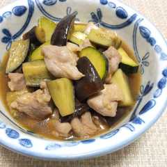 รูปของ ナスと鶏肉のさっぱり煮